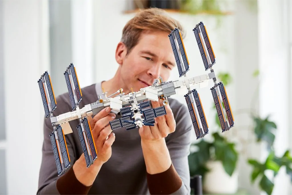 lego-ideas-21321-international-space-station-officially-unveiled