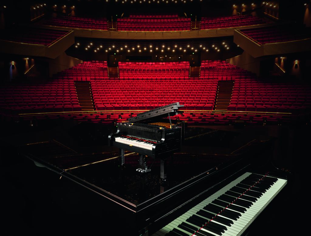 LEGO Ideas 21323 Grand Piano 37