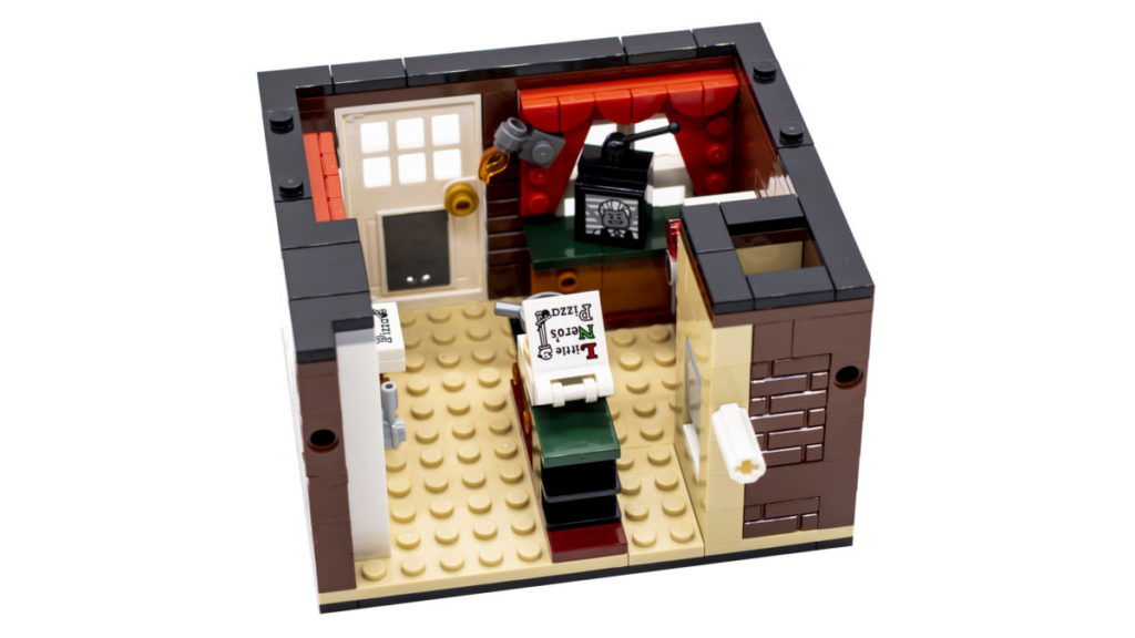 LEGO Ideas 21330 Home Alone 24