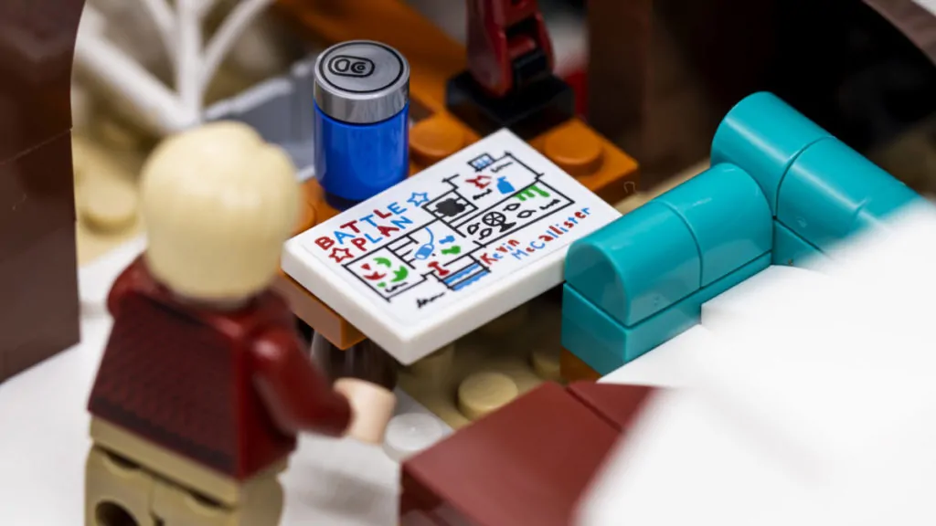 LEGO Ideas 21330 Home Alone 27