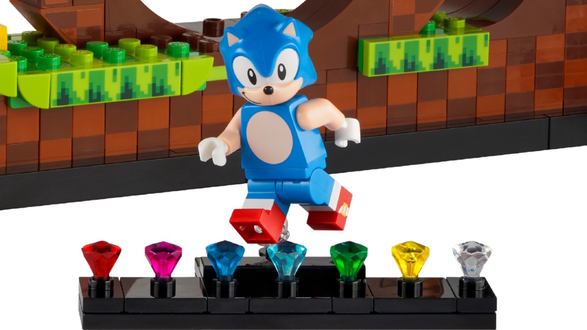  Sonic the Hedgehog 4” Super Sonic with Chaos Emerald