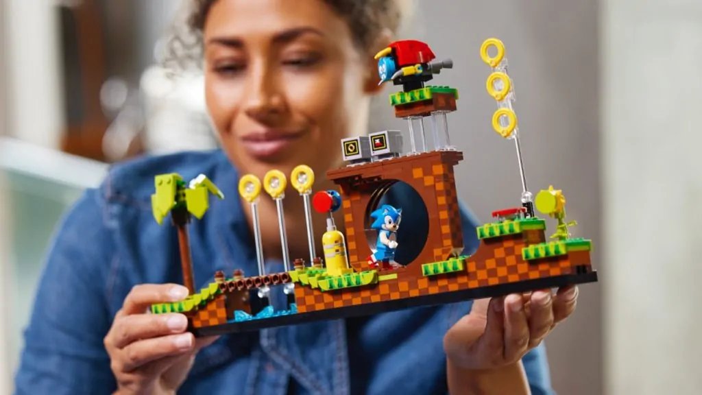 LEGO Ideas 21331 Sonic the Hedgehog Green Hill Zone featured