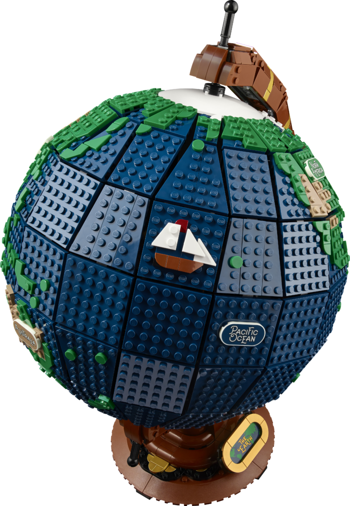 LEGO Ideas 21332 The Globe 9