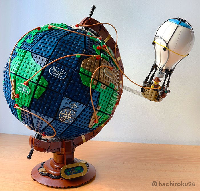 Globe lego Lego's Spinning