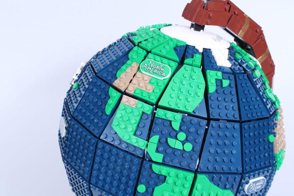 LEGO Ideas 21332 The Globe review 8