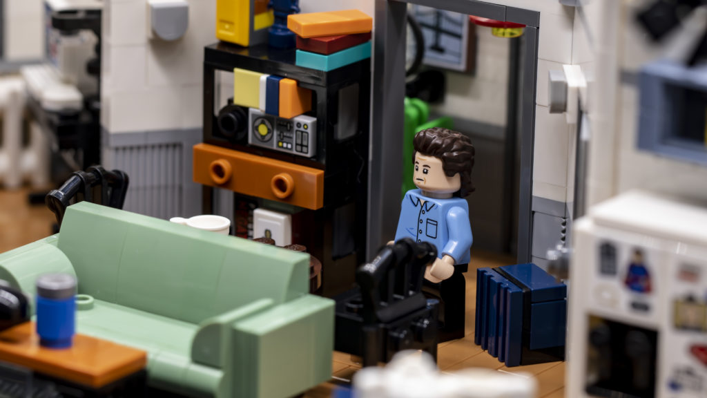 LEGO Ideas 21338 Seinfeld 15