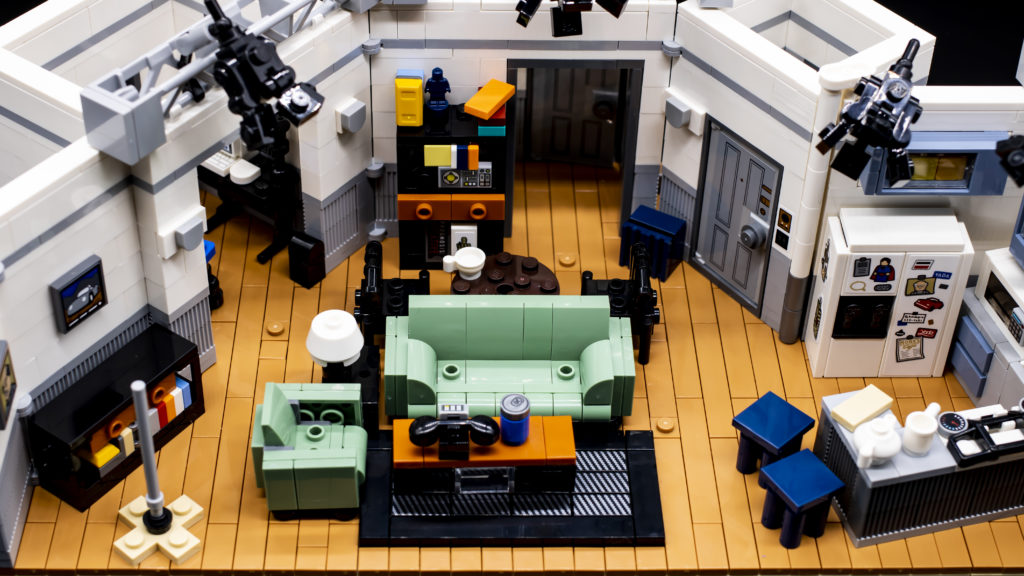 LEGO Ideas 21338 Seinfeld 2