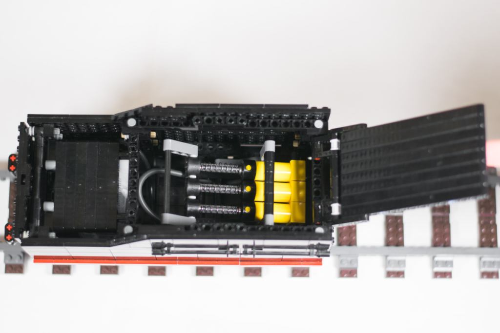 LEGO Ideas Pneumatic Steam Locomotive 6
