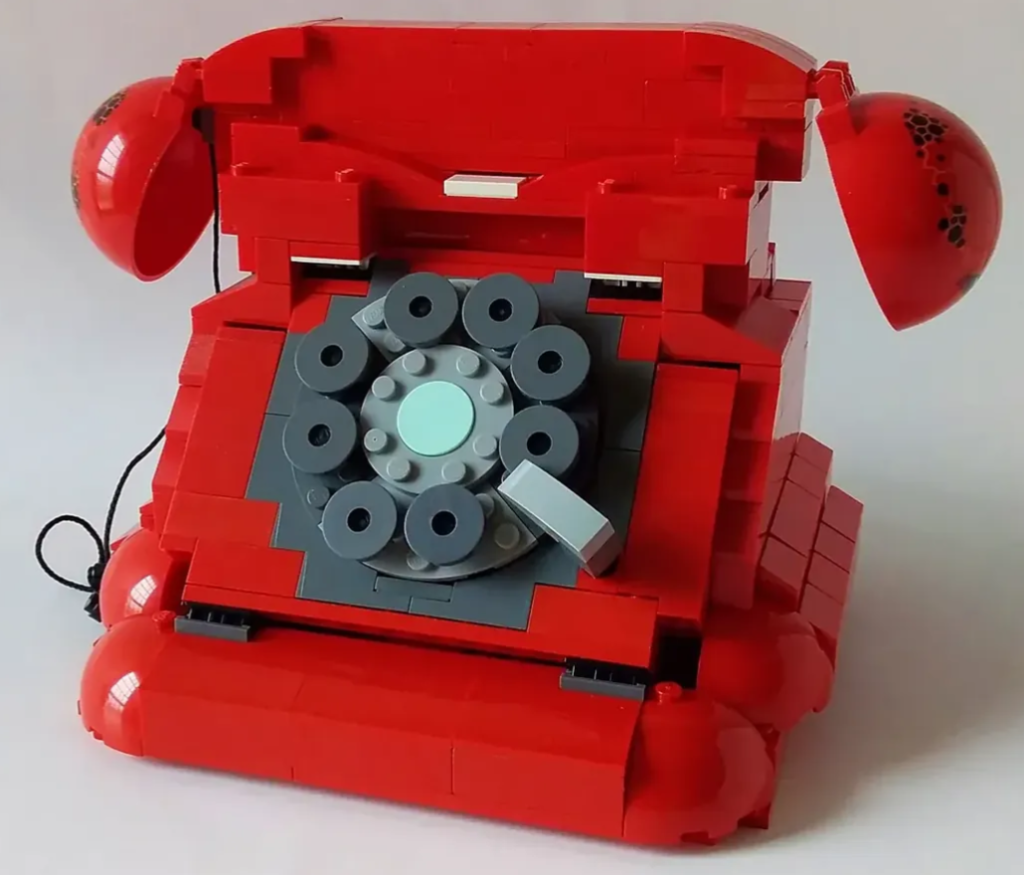 LEGO Ideas rotary phone