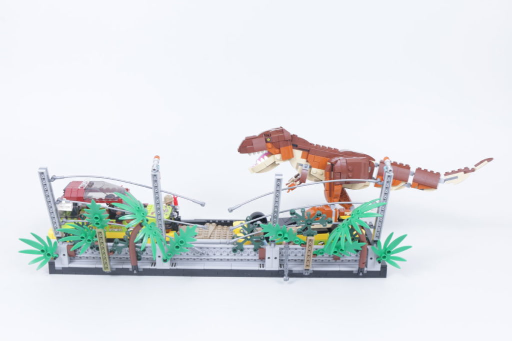 LEGO Jurassic Park 76956 T. rex Breakout review 3