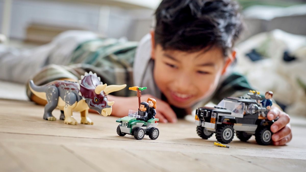 LEGO Jurassic Brick Fanatics - LEGO News, Reviews and Builds