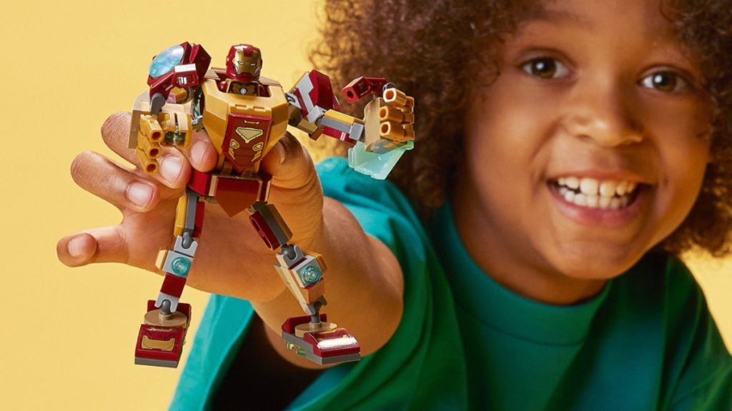 LEGO Marvel 76203 Iron Man Mech Armor featured
