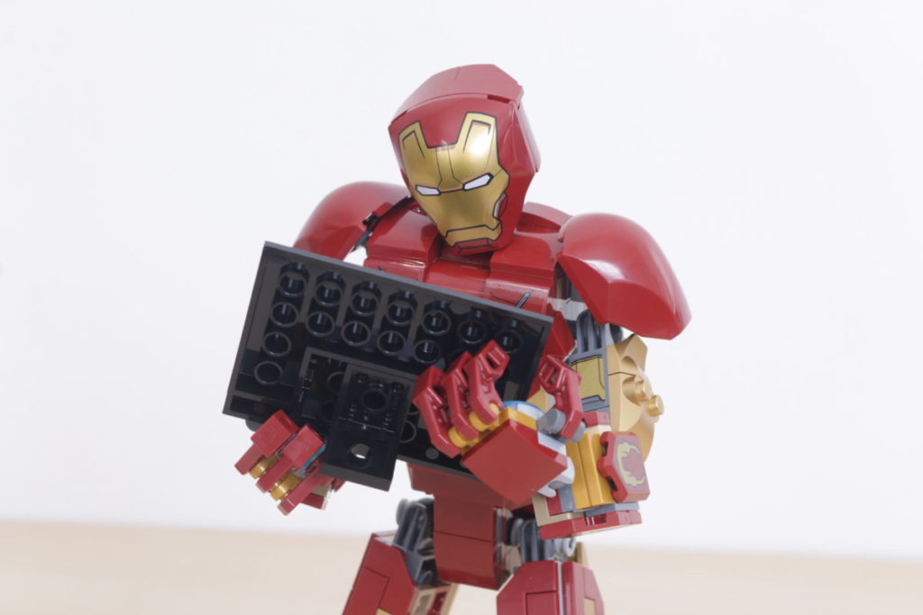 LEGO Marvel 76206 Iron Man Figure review 31