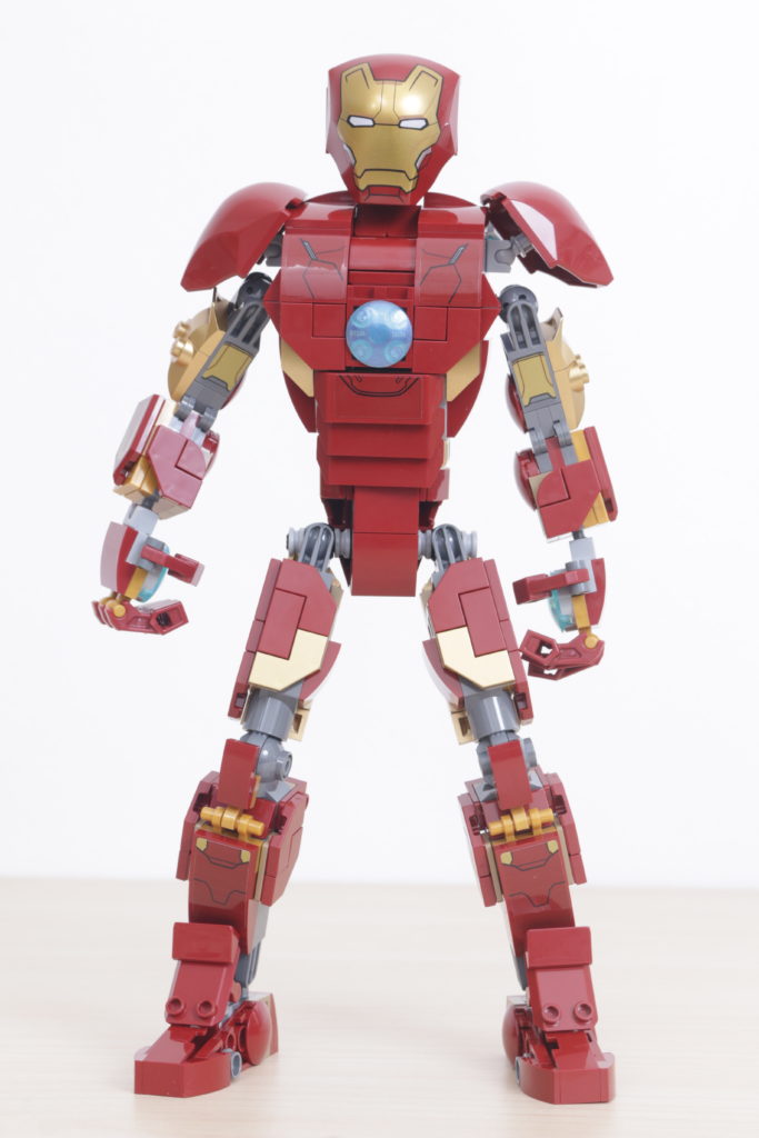 LEGO Marvel 76206 Iron Man Figure review 4
