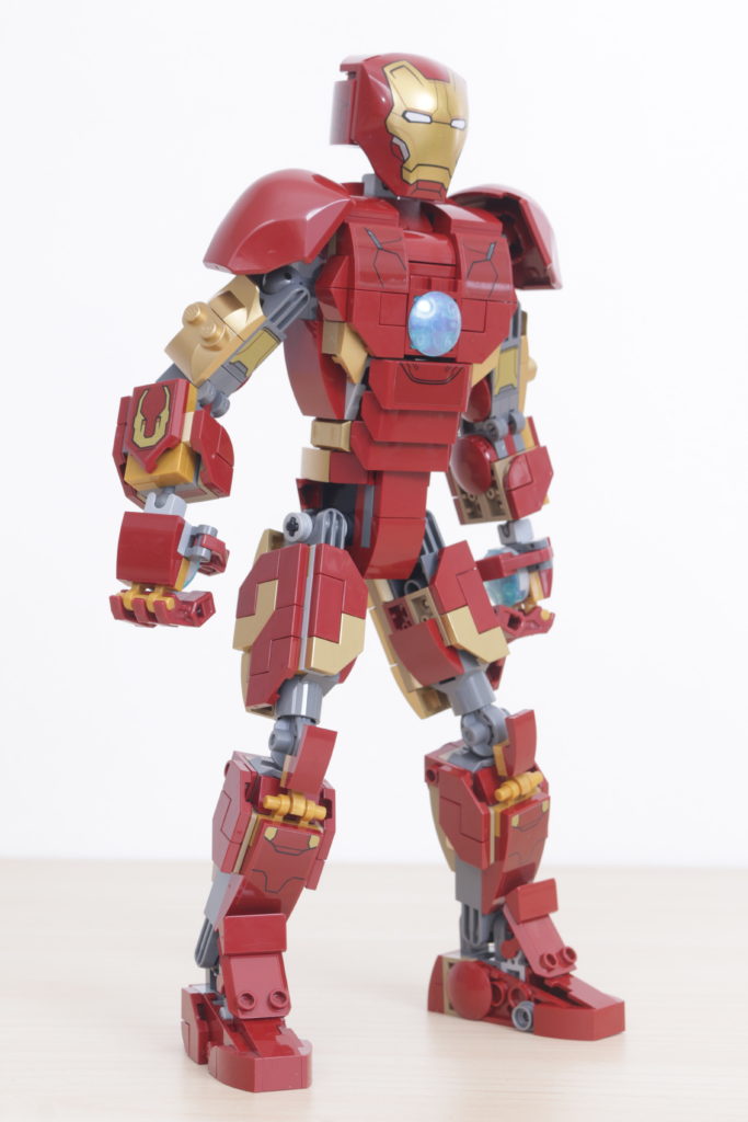 LEGO Marvel 76206 Iron Man Figure review 5