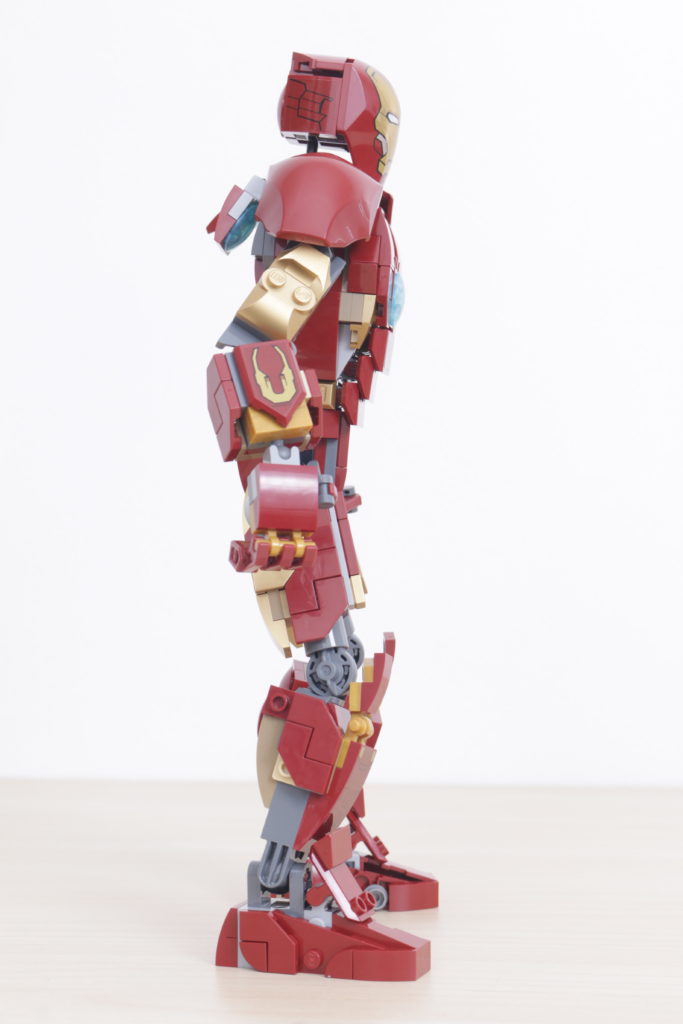 LEGO Marvel 76206 Iron Man Figure review 6