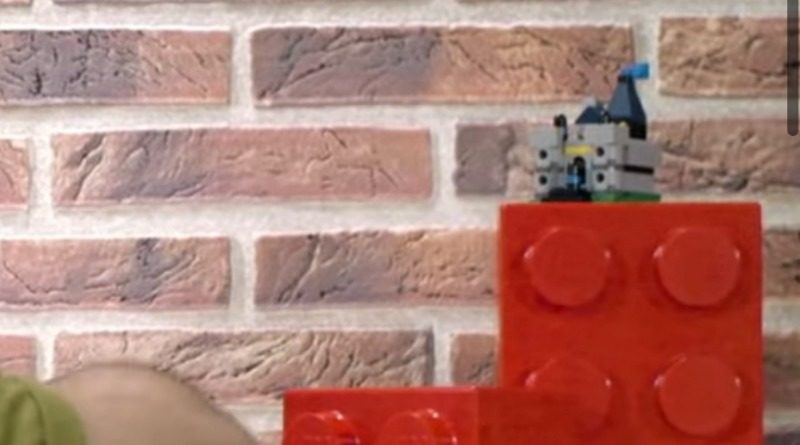 LEGO Medieval Blacksmith GWP tease featured
