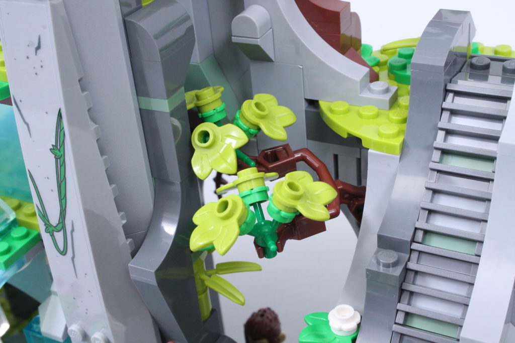 LEGO Monkie Kid The Legendary Flower Fruit Mountain review 16
