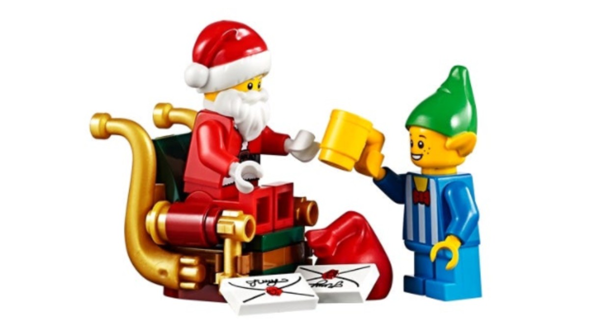 LEGO Seasonal 10245 Santas Workshop Santa Minifigure Featured