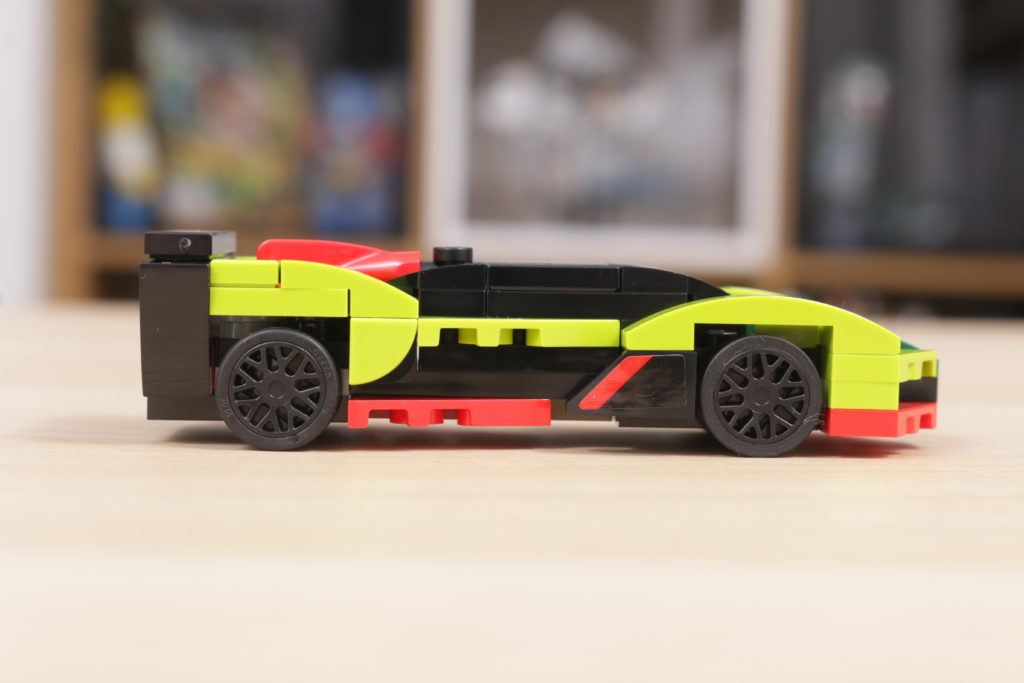 LEGO Speed Champions 30434 Aston Martin Valkyrie AMR Pro review 4