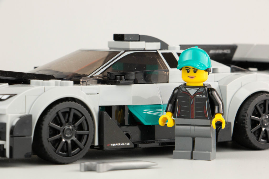LEGO Speed Champions 76909 Mercedes AMG F1 W12 E Performance Mercedes AMG Project One review 29 1024x683