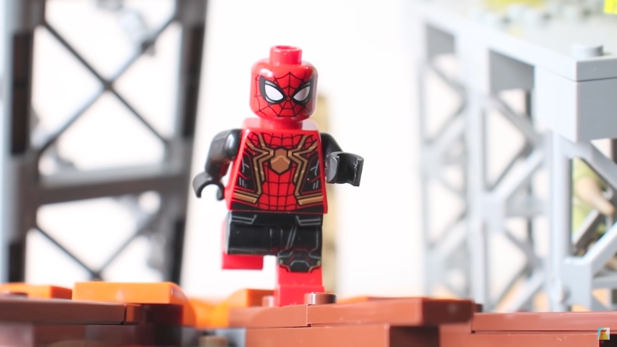 LEGO Spider Man No Way Home Final Battle Build Hachiroku24 Featured