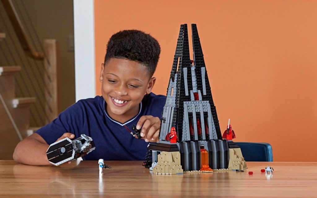 LEGO Star Wars 75251 Darth Vaders Castle edited