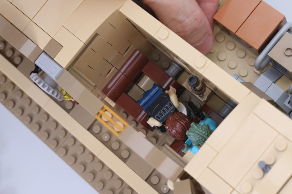 LEGO Star Wars 75290 Mos Eisley Cantina review 70