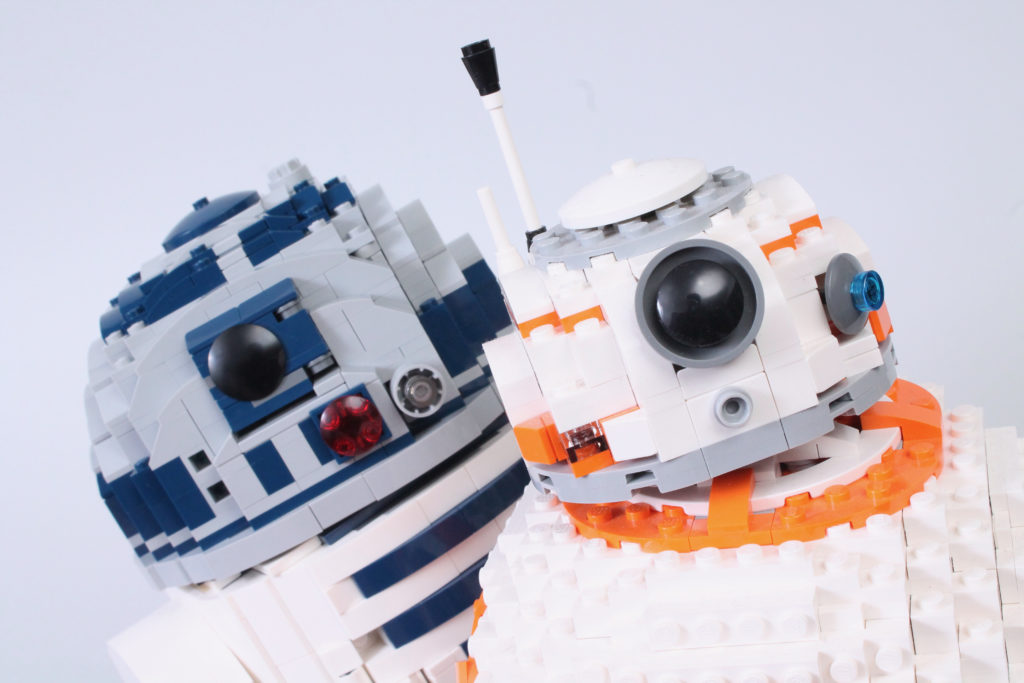 LEGO Star Wars 75308 R2 D2 75187 BB 8 comparison 6
