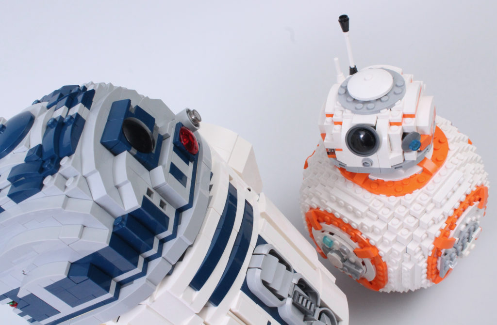 LEGO Star Wars 75308 R2 D2 75187 BB 8 comparison 8