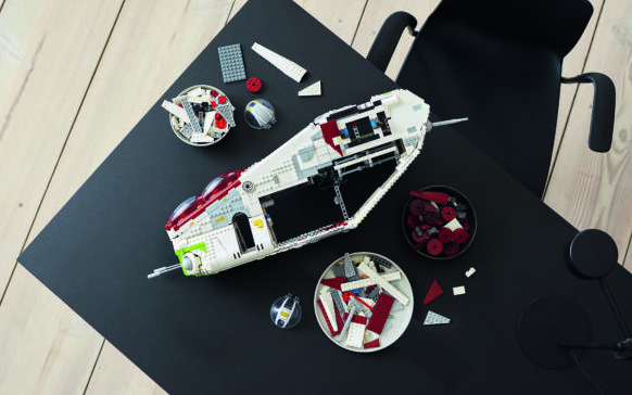 LEGO Star Wars 75309 Republic Gunship 30 édité