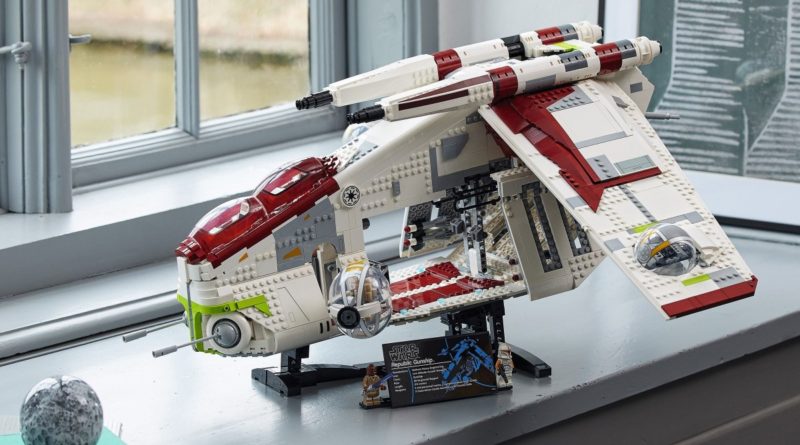 LEGO Star Wars 75309 რესპუბლიკა Gunship ცხოვრების წესი 1 შეცვლილი გამორჩეული