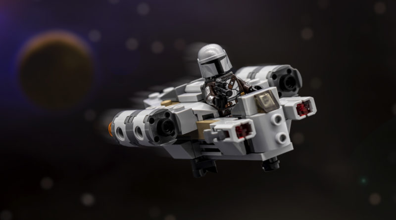 Lego Star Wars 75321 Razor Crest Microfighter တွင် အရွယ်အစားပြောင်းလဲခြင်း ပါရှိသည်။