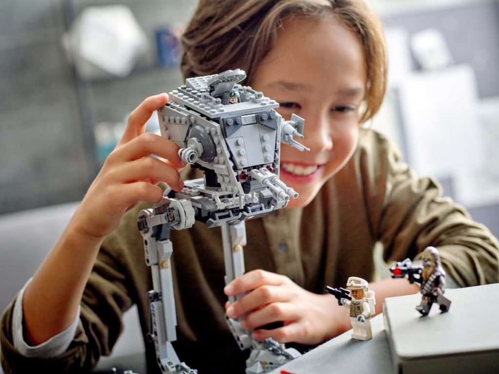 First LEGO Star Wars 2022 sets officially revealed online