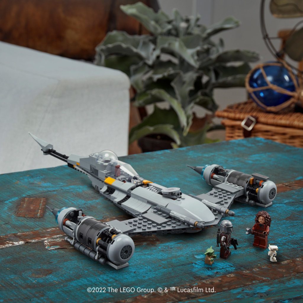 LEGO Star Wars 75325 The Mandalorians N 1 Starfighter Din Djarin