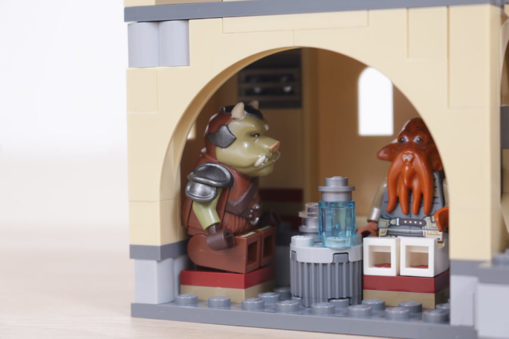 LEGO Star Wars 75326 Boba Fetts Throne Room review 22
