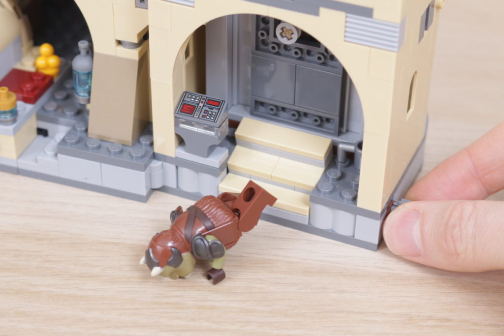 LEGO Star Wars 75326 Boba Fetts Throne Room review 24