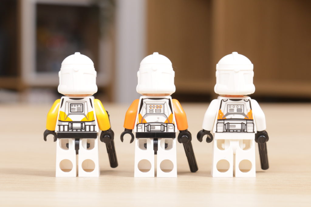 LEGO Star Wars 75337 AT TE Walker 212th Legion Clone Trooper comparison 4