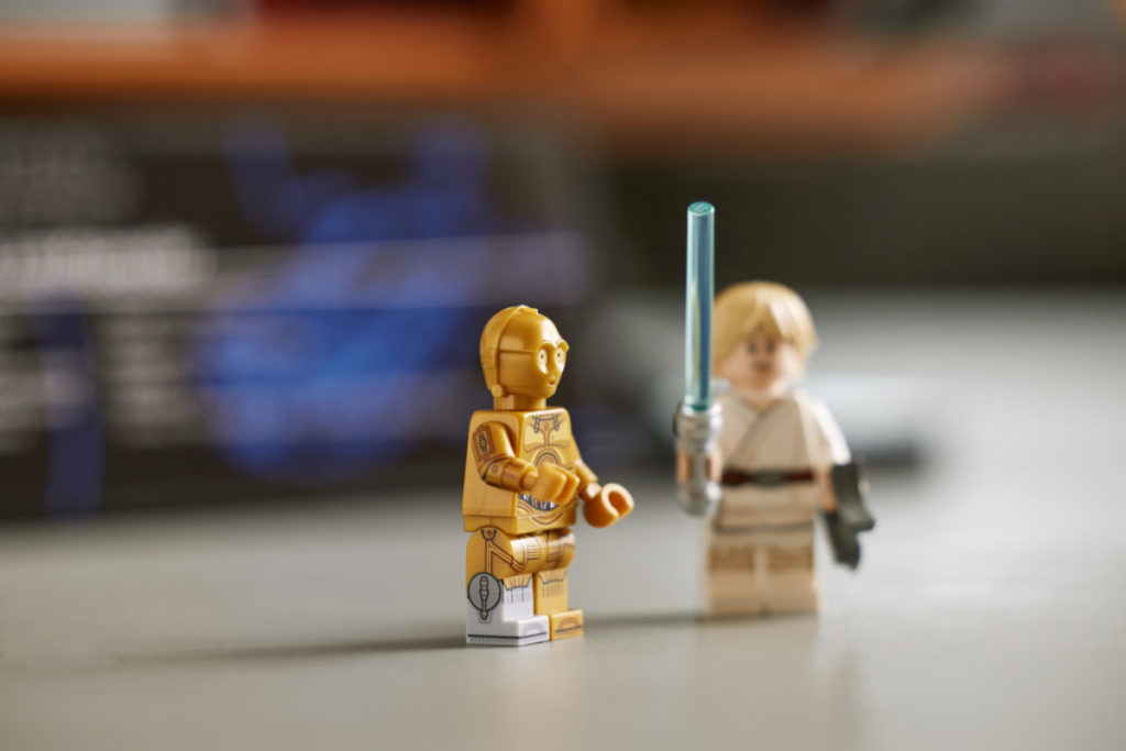 LEGO Star Wars 75341 Luke Skywalkers Landspeeder 22
