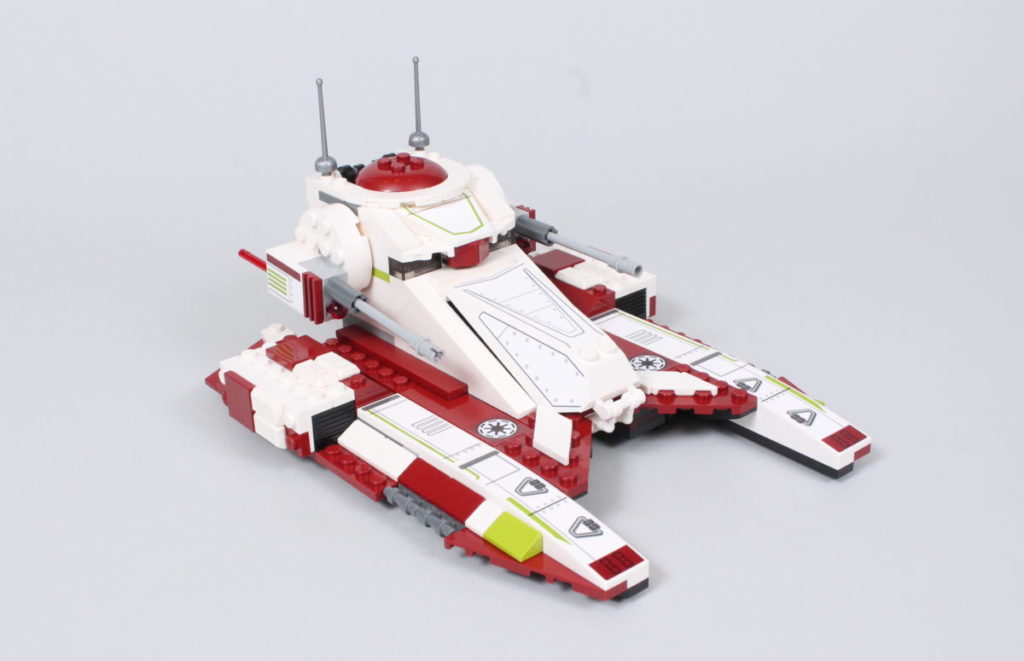LEGO Star Wars 75342 Republic Fighter Tank review 2