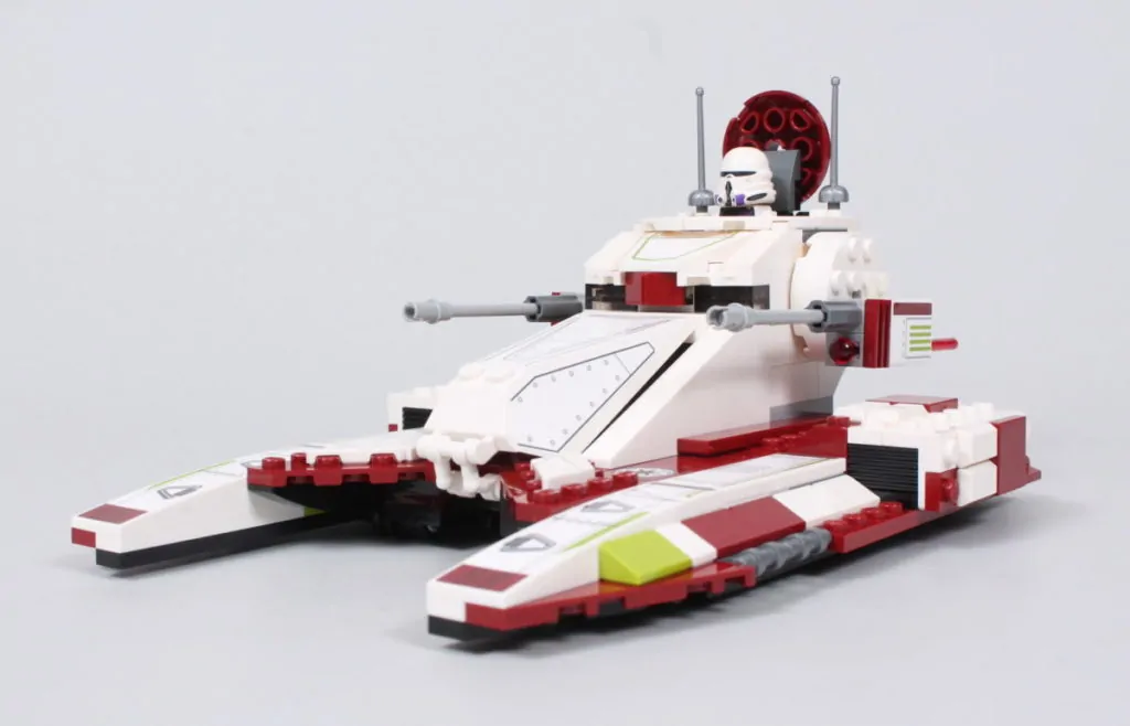 KLOCKI LEGO Star Wars Czołg myśliwski 75342 Republic — pełna