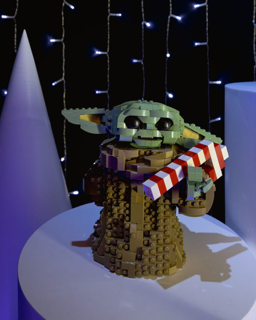 LEGO Star Wars Empire State Building Christmas 4