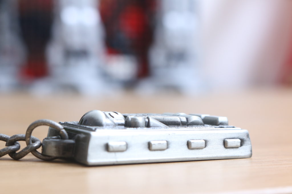 LEGO Star Wars Han Solo in Carbonite metal keychain gift with purchase VIP reward review 11
