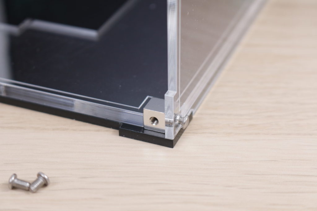 LEGO Star Wars Mandalorian Stormtrooper Scout Trooper Luke Skywalker Red Five Darth Vader Boba Fett Helmet Wicked Brick Display Case review 17 1024x683