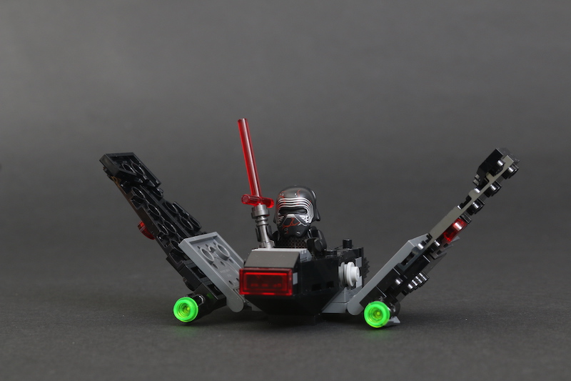 LEGO Star Wars Microfighters 75263 Resistance Y wing 75264 Kylo Ren&rsquo;s Shuttle and 75265 T 16 Skyhopper vs Bantha review 14