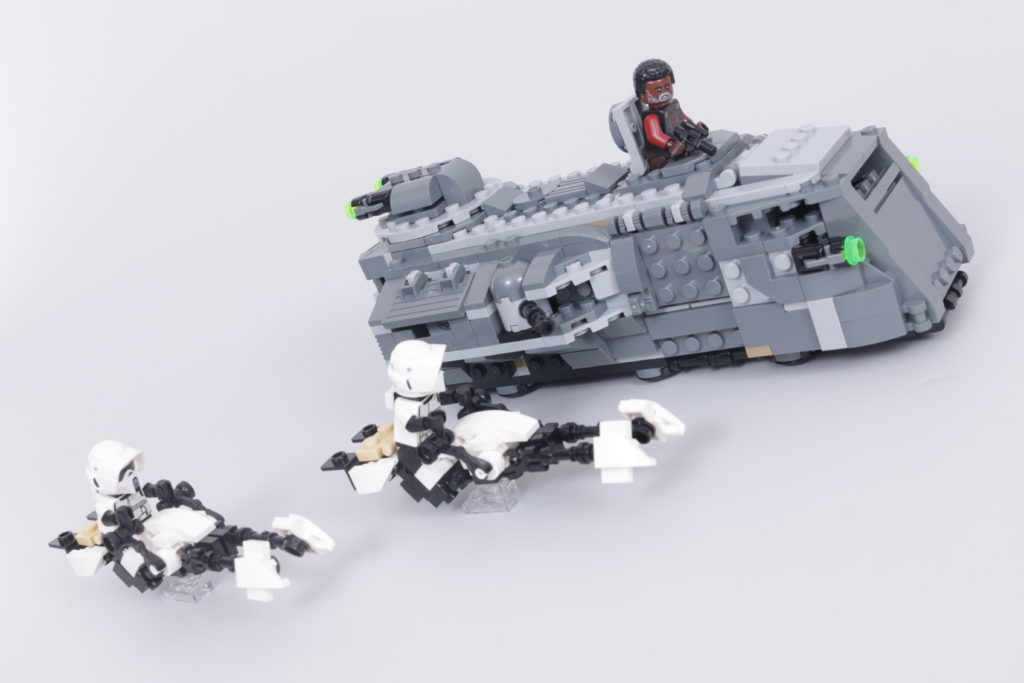 LEGO Star Wars The Mandalorian Speeder Bike Z 74 custom build competition 5