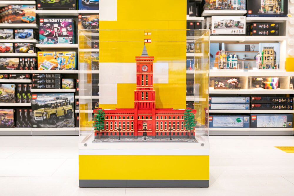 LEGO Store Mall of Berlin Rotes Rathaus