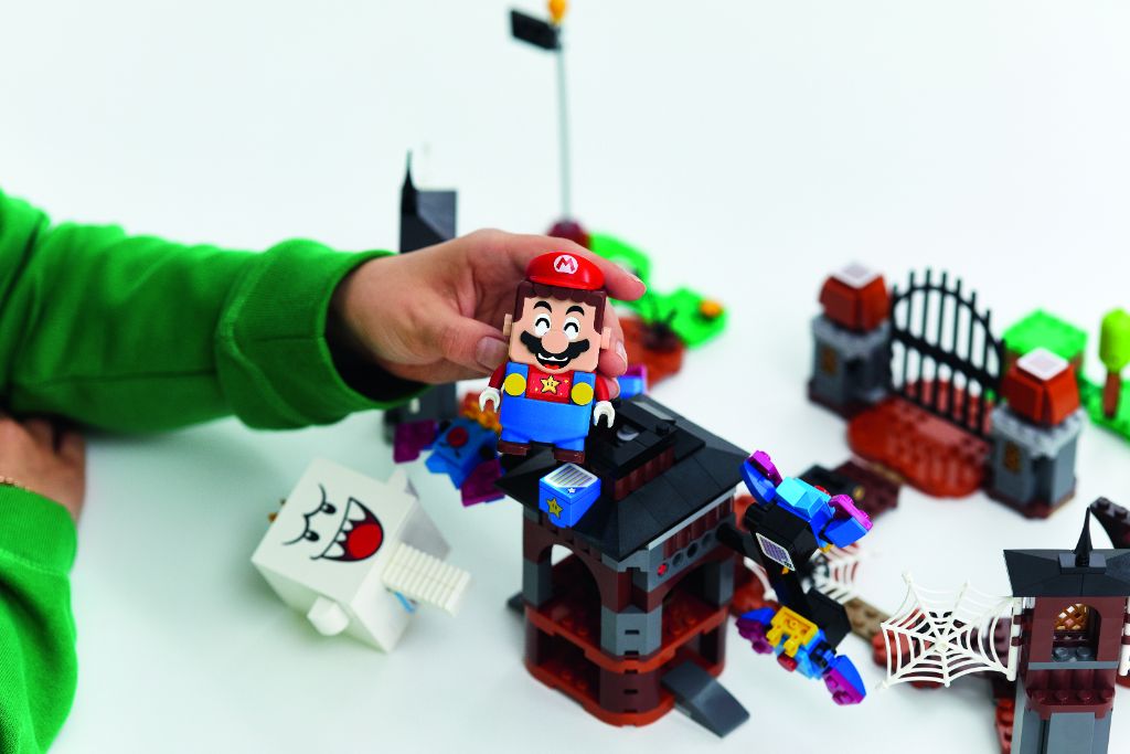 LEGO Super Mario 71377 King Boo and the Haunted Yard Expansion Set 3