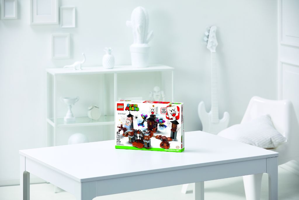 LEGO Super Mario 71377 King Boo and the Haunted Yard Expansion Set 5