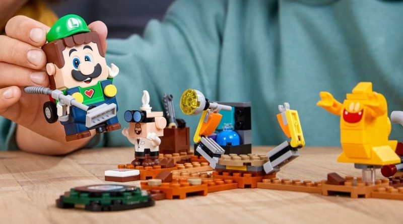 LEGO Super Mario 71397 Luigis Mansion Lab and Poltergust featured